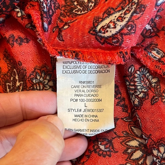 EUC Jolt Brand Red and White Floral Open-Shoulder Boho Peasant Top | Size L - Picture 6 of 8